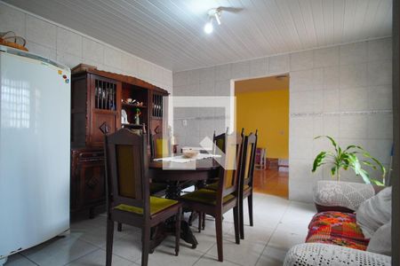 Sala de Estar  de casa à venda com 4 quartos, 277m² em Rubem Berta, Porto Alegre