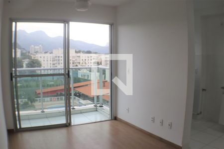Sala de apartamento para alugar com 2 quartos, 50m² em Pechincha, Rio de Janeiro