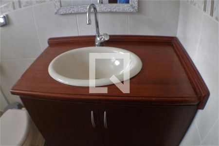 Casa de condomínio à venda com 420m², 5 quartos e 4 vagasBanheiro