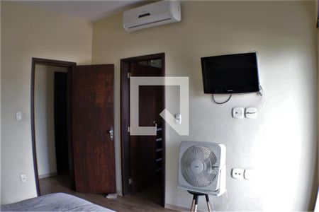 Casa de condomínio à venda com 420m², 5 quartos e 4 vagasQuarto 4 - Suíte