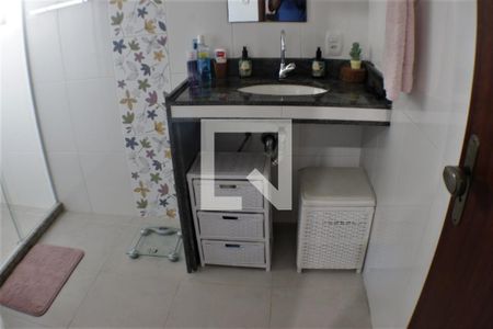 Casa de condomínio à venda com 420m², 5 quartos e 4 vagasBanheiro do Quarto 3