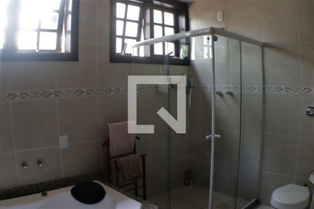 Casa de condomínio à venda com 420m², 5 quartos e 4 vagasBanheiro do Quarto 4