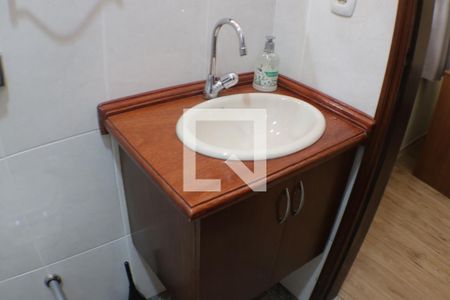 Casa de condomínio à venda com 420m², 5 quartos e 4 vagasBanheiro do Quarto 5