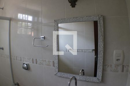 Casa de condomínio à venda com 420m², 5 quartos e 4 vagasBanheiro