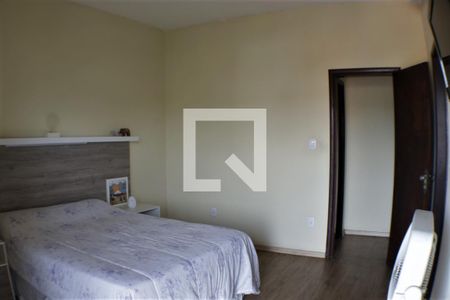 Casa de condomínio à venda com 420m², 5 quartos e 4 vagasQuarto 4 - Suíte