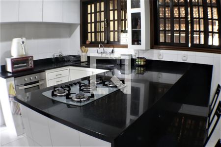 Casa de condomínio à venda com 420m², 5 quartos e 4 vagasCozinha