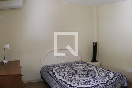 Casa de condomínio à venda com 420m², 5 quartos e 4 vagasQuarto 5 - Suíte