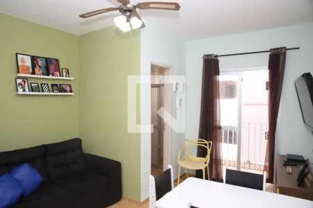 Sala de apartamento para alugar com 2 quartos, 64m² em Guilhermina, Praia Grande