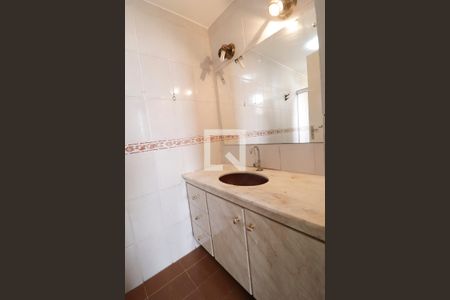 Apartamento para alugar com 85m², 3 quartos e 1 vaga Apartamento para alugar com 85m², 3 quartos e 1 vagaBanheiro da suíte 1