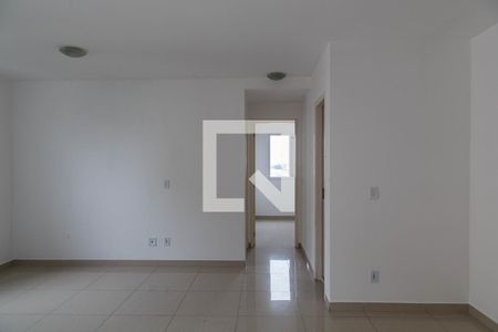 Sala de apartamento à venda com 2 quartos, 64m² em Vila Piratininga, São Paulo