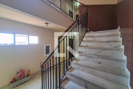 Apartamento à venda com 85m², 3 quartos e 1 vagaEscada