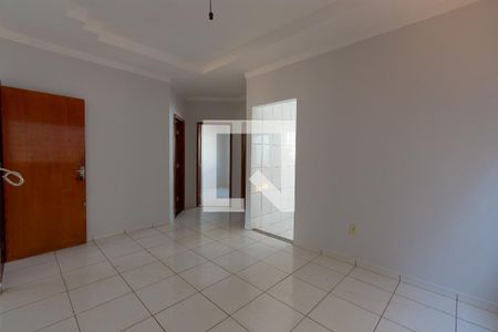 Sala de casa para alugar com 3 quartos, 130m² em Residencial Forteville, Goiânia