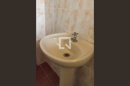Banheiro de casa para alugar com 1 quarto, 40m² em Vila Baruel, São Paulo
