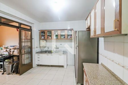 Casa para alugar com 200m², 3 quartos e 1 vaga Casa para alugar com 200m², 3 quartos e 1 vagaCozinha
