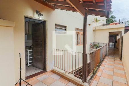 Casa para alugar com 200m², 3 quartos e 1 vaga Casa para alugar com 200m², 3 quartos e 1 vagaQuintal