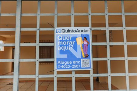 Casa para alugar com 200m², 3 quartos e 1 vaga Casa para alugar com 200m², 3 quartos e 1 vagaFachada Casa