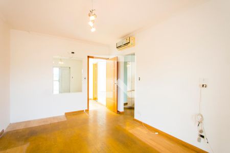 Quarto 1 - Suíte de casa à venda com 4 quartos, 350m² em Vila Bastos, Santo André