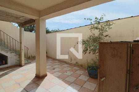 Casa para alugar com 200m², 3 quartos e 1 vagaQuintal Casa 2