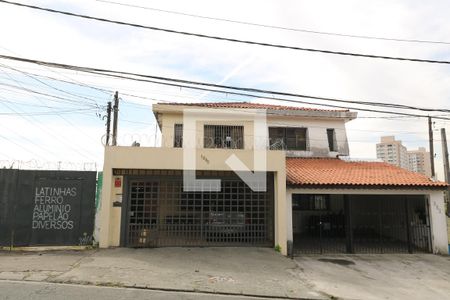 Casa para alugar com 200m², 3 quartos e 1 vagaFachada