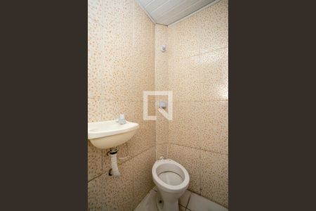 Banheiro de kitnet/studio para alugar com 1 quarto, 35m² em Casa Verde Alta, São Paulo