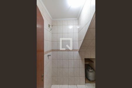 Lavabo de casa para alugar com 1 quarto, 160m² em Jardim Ivone, São Paulo