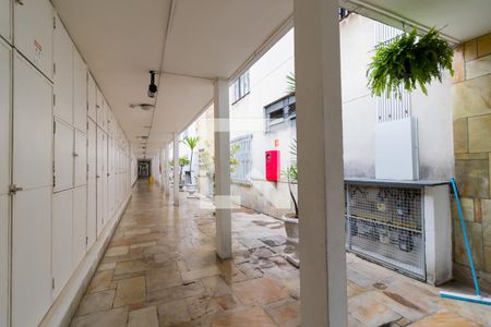Entrada de apartamento à venda com 1 quarto, 40m² em Aclimação, São Paulo