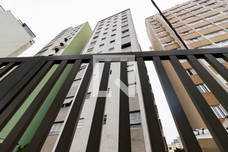 Fachada de apartamento à venda com 1 quarto, 40m² em Aclimação, São Paulo