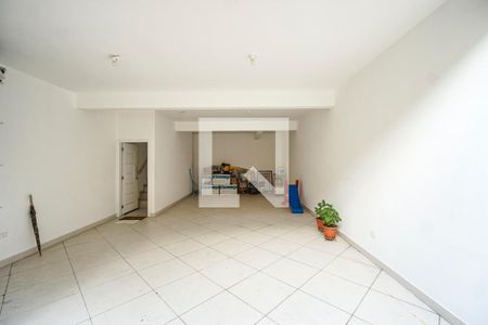 Casa à venda com 190m², 3 quartos e 4 vagas Casa à venda com 190m², 3 quartos e 4 vagasGaragem