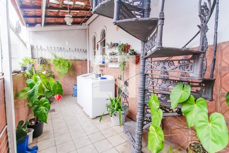 Casa para alugar com 290m², 3 quartos e 1 vaga Casa para alugar com 290m², 3 quartos e 1 vagaÁrea de Serviço