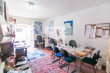 Casa para alugar com 290m², 3 quartos e 1 vaga Casa para alugar com 290m², 3 quartos e 1 vagaQuarto 2