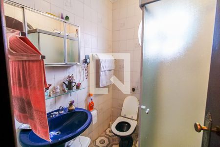 Casa para alugar com 290m², 3 quartos e 1 vaga Casa para alugar com 290m², 3 quartos e 1 vagaBanheiro 2