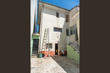Casa à venda com 163m², 4 quartos e 2 vagas Casa à venda com 163m², 4 quartos e 2 vagasQuintal