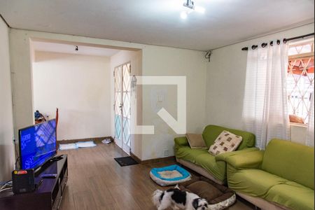 Casa à venda com 163m², 4 quartos e 2 vagas Casa à venda com 163m², 4 quartos e 2 vagasSala