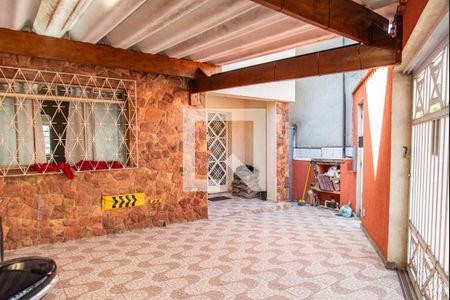 Casa à venda com 163m², 4 quartos e 2 vagas Casa à venda com 163m², 4 quartos e 2 vagasGaragem