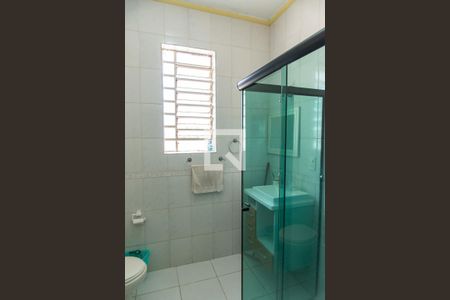 Casa à venda com 163m², 4 quartos e 2 vagas Casa à venda com 163m², 4 quartos e 2 vagasBanheiro