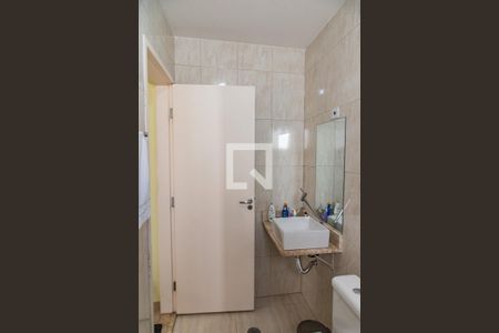 Casa à venda com 163m², 4 quartos e 2 vagas Casa à venda com 163m², 4 quartos e 2 vagasBanheiro da suíte