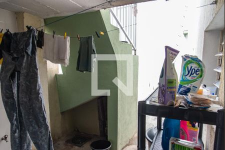 Casa à venda com 163m², 4 quartos e 2 vagas Casa à venda com 163m², 4 quartos e 2 vagasLavanderia