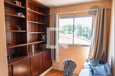 Casa à venda com 163m², 4 quartos e 2 vagas Casa à venda com 163m², 4 quartos e 2 vagasEscritório do quarto 3