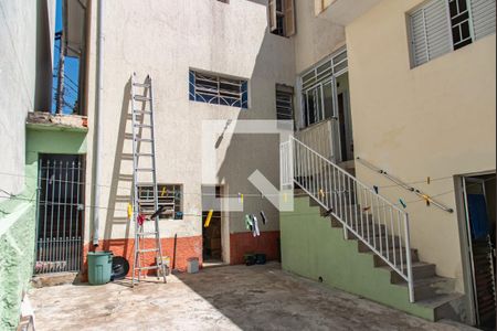 Casa à venda com 163m², 4 quartos e 2 vagas Casa à venda com 163m², 4 quartos e 2 vagasQuintal