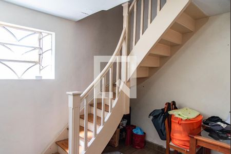 Casa à venda com 163m², 4 quartos e 2 vagas Casa à venda com 163m², 4 quartos e 2 vagasSala