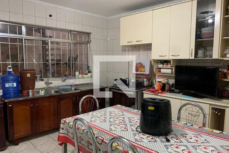 Casa à venda com 322m², 4 quartos e 1 vagaCozinha