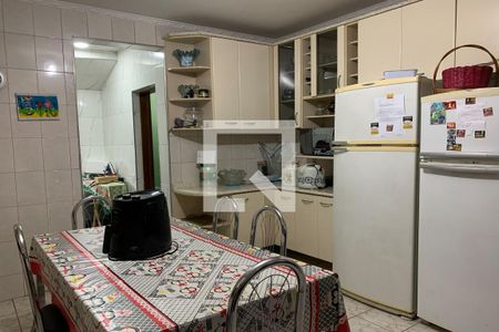Casa à venda com 322m², 4 quartos e 1 vagaCozinha