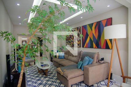 Apartamento à venda com 180m², 3 quartos e 1 vagaSala