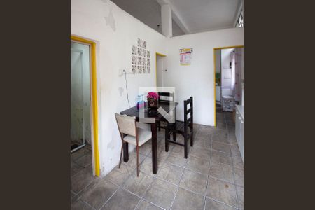 Casa à venda com 280m², 3 quartos e 3 vagasCozinha 