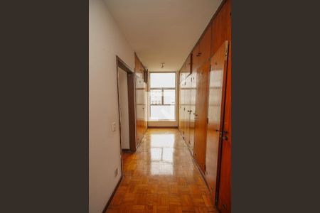 Apartamento para alugar com 439m², 4 quartos e 1 vaga Apartamento para alugar com 439m², 4 quartos e 1 vagaCorredor/closet