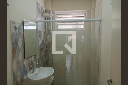 Banheiro de apartamento para alugar com 1 quarto, 45m² em República, São Paulo