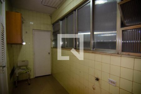 Apartamento à venda com 110m², 3 quartos e 1 vagaÁrea de Serviço