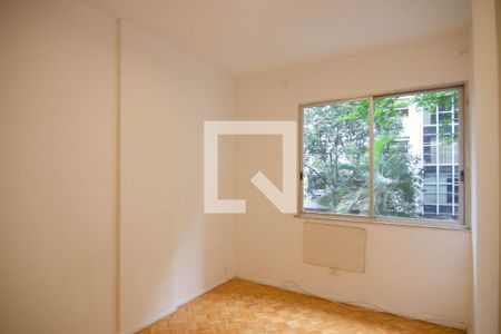 Apartamento à venda com 110m², 3 quartos e 1 vagaQuarto 2