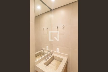 Banheiro de apartamento para alugar com 1 quarto, 40m² em Jardim Paulista, São Paulo