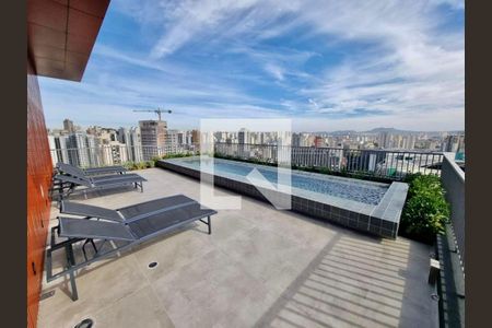 Studio para alugar com 28m², 1 quarto e 1 vaga Studio para alugar com 28m², 1 quarto e 1 vagaÁrea comum - Piscina